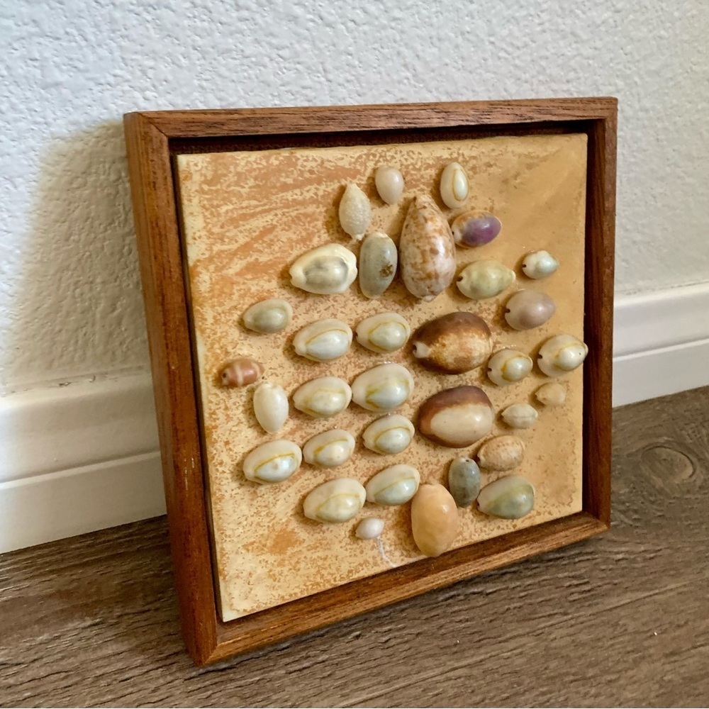 Framed Oceanside Wall Decor Seashell